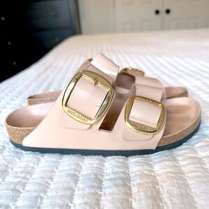 Size 37 (Women’s size 7) Birkenstock Big Buckle Arizona style; Neutral